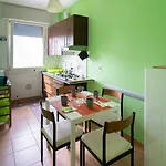 Sun House شقة *