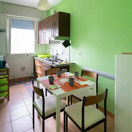 Sun House Apartment *